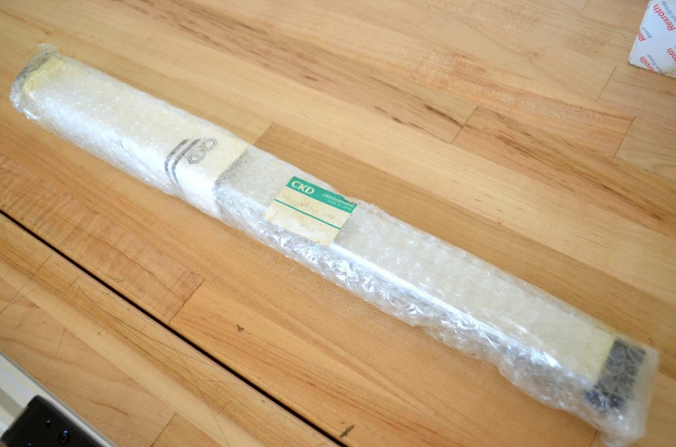 New CKD SRL2-00-16B-350 Rodless Cylinder Pneumatic Linear Actuator 16mm bore 1ea - Image 2 of 4