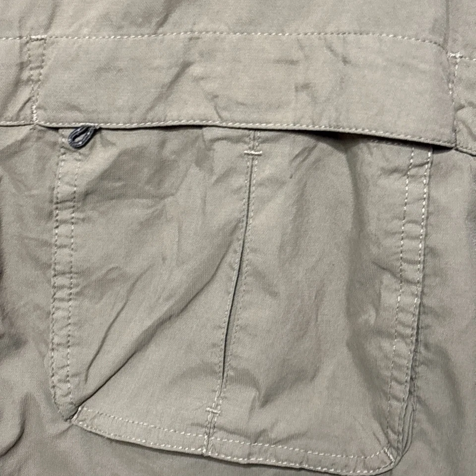 Camisa REI Coop Senderismo Aire Libre Para Hombres L Manga Larga Botón Caqui Mezcla de Nylon Foto 3 de 4