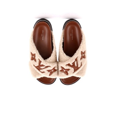 Louis Vuitton LVパセオリアルボアムートンサンダルミュール24cm Louis Vuitton Women's Paseo Comfort Slide Sandals Shearling with