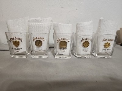2002 Legends Of Jack Daniels Set Of 5  Gold Medal Shot Glasses 
