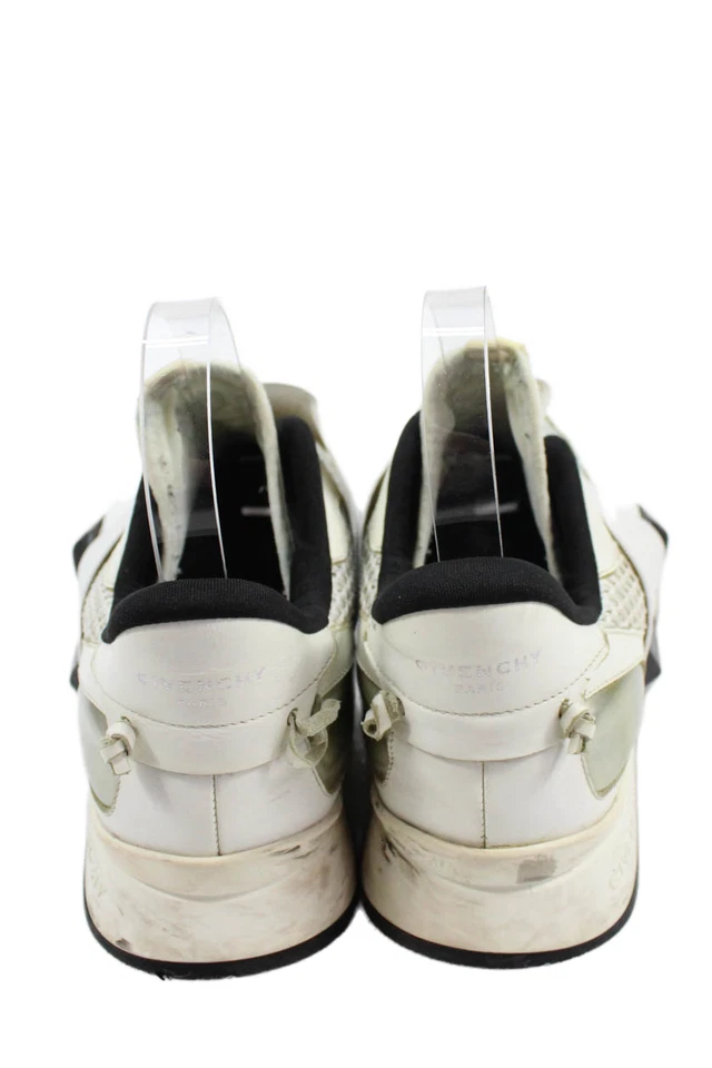 Zapatillas gruesas Givenchy para mujer forradas con textura blancas talla 8 Foto 3 de 4