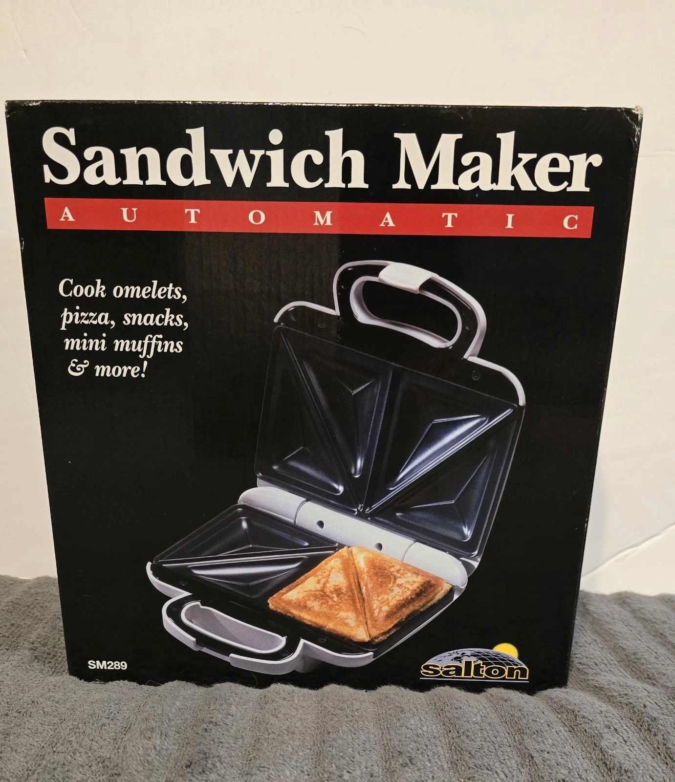 Vintage 2002 Salton Automatic Sandwich Maker SM289 White Non-Stick NIB
Opens in a new window or tab