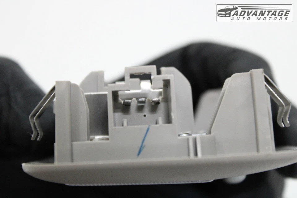 2014-2024 MITSUBISHI MIRAGE LÂMPADA DE CÚPULA DE LEITURA TETO INTERIOR FRONTAL FABRICANTE DE EQUIPAMENTO ORIGINAL - Imagem 4 de 4