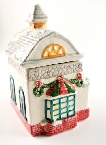 Vintage 1995 Cosmos Christmas Around the World 4.75" Ceramic Sweet Shop Figurine - Picture 5 of 12