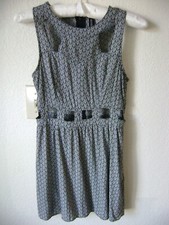 DIVIDED BY H&M WOMEN'S MINI DRESS SIZE 4 XS XXS CUT-OUT SLEEVELESS BLACK WHITE