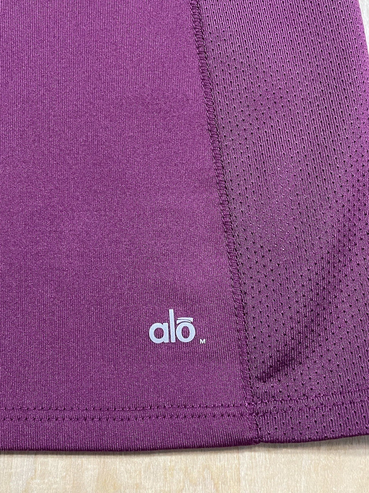 alo-yoga cool fit short-sleeve stretch shirt