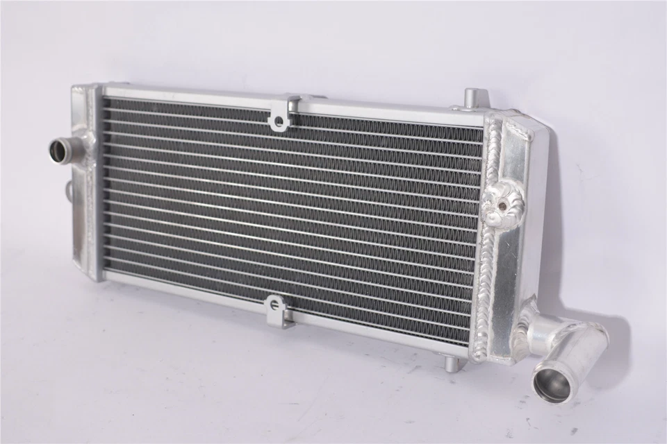 Radiador de aluminio Honda Shadow Phantom y Aero Series Cruisers 2010+ Foto 2 de 3