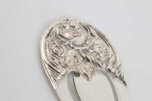 S. Kirke & Son 925 Silver Repousse Rose Bookmark (10.86g.) - Picture 4 of 4