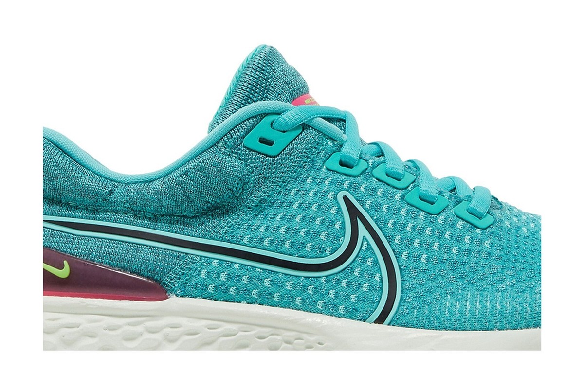 NIKE インヴィンジブル　レディースサイズ Amazon | WMNS ZoomX インヴィンシブルラン FK 3 - サイズ6 US