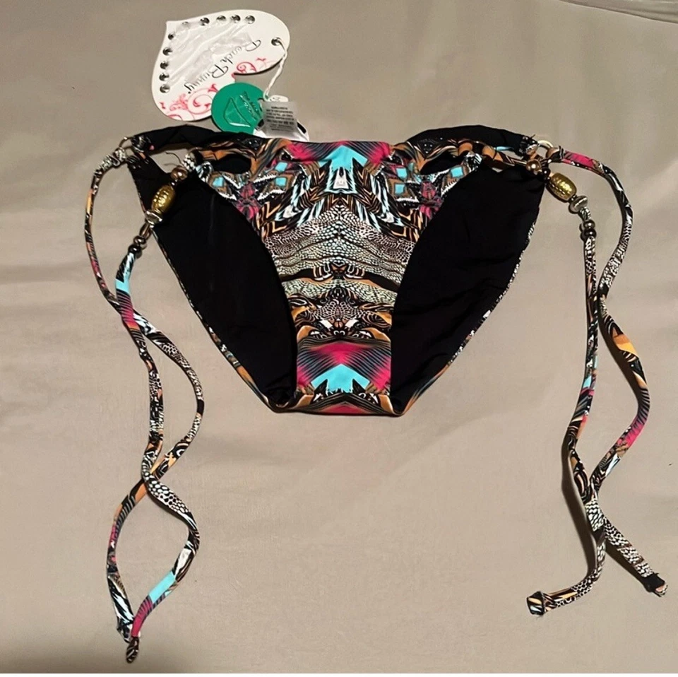 Ultra Raro🔥Beach Bunny Urban Jungle Juego de 2 bikinis Foto 4 de 4