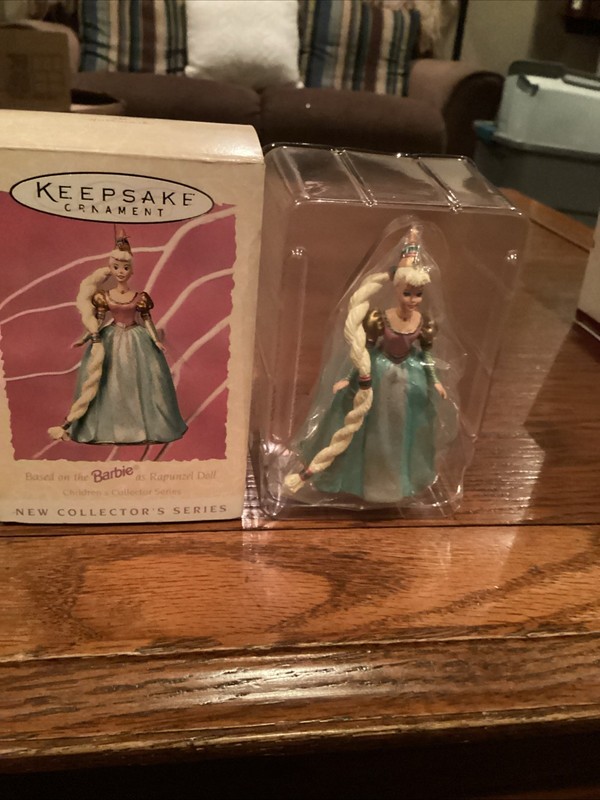 Vintage 1997 Hallmark Keepsake Barbie as Rapunzel Children's No.1 NIB