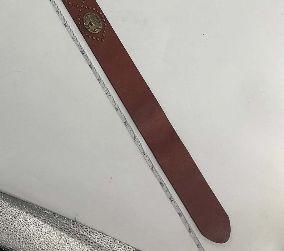 Cinturón Cuero Marrón Bronce Conchos y Latón Doble Anillo Hebilla Pequeño S Largo Ajuste Foto 4 de 4