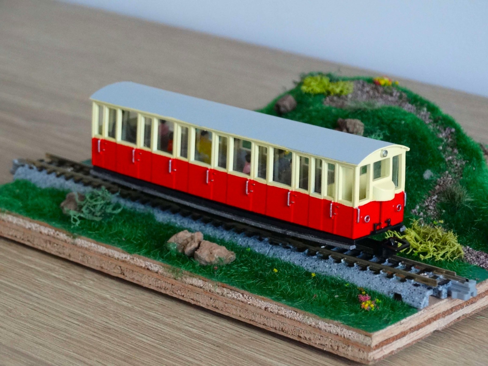 Voiture voyageurs SPB B41 HOe pour animer vos gares de montagne miniatures