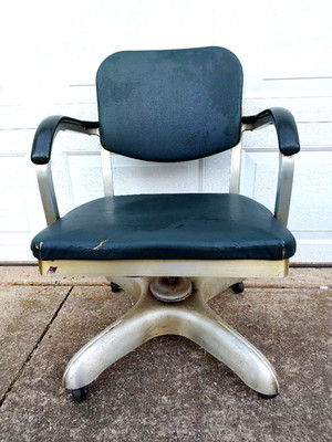 1950'S TANKER INDUSTRIAL OFFICE SWIVEL CHAIR WITH PROPELLER BASE, LIKE GOODFORM