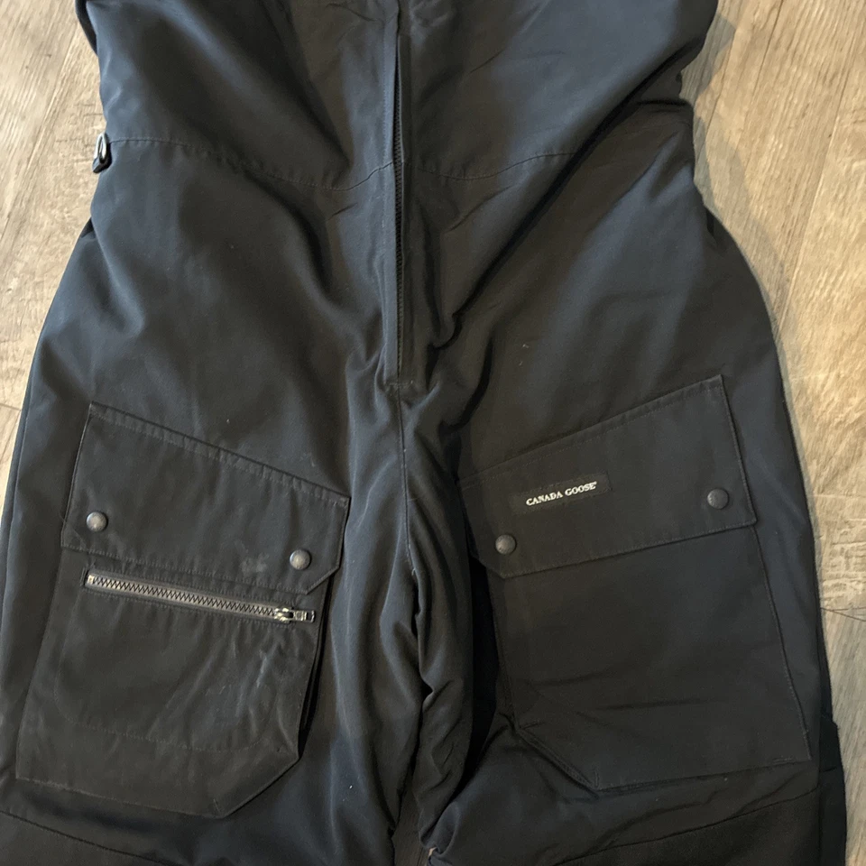 $850.00 Canada Goose Mens Tundra Bib Overall-black-Large-worn once! Authentic!  - Image 4 of 4