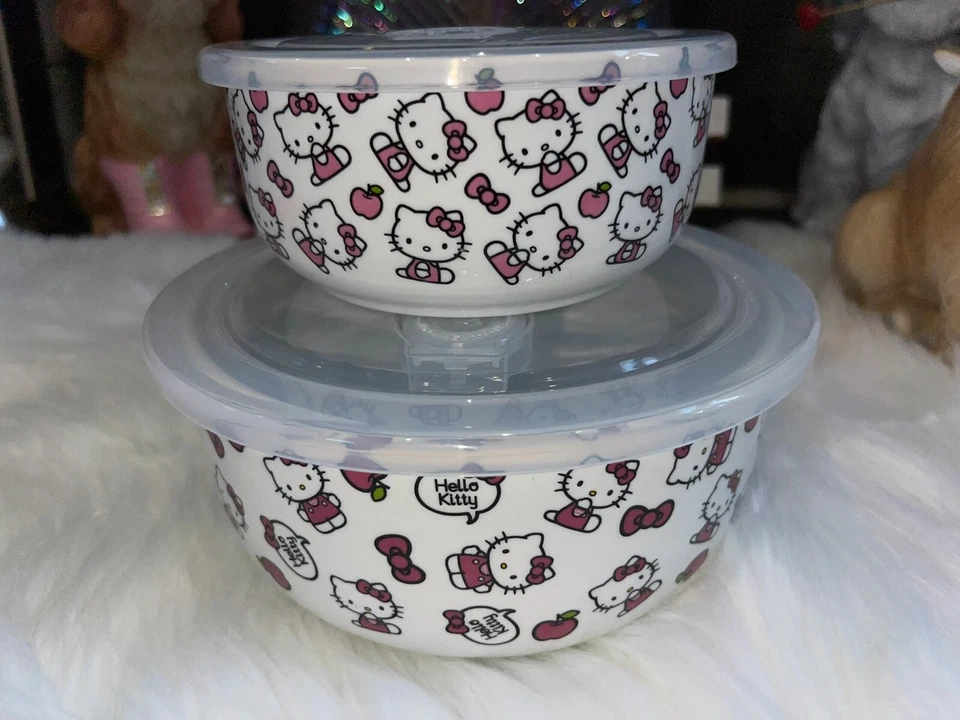 Juego de 2 cuencos de almacenamiento cubiertos con tapa de ventilación con manzanas Hello Kitty Foto 3 de 4