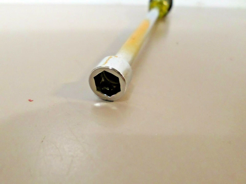 Klein Tools 11/32" Nut Driver 6 Inch Hollow Shaft, Cushion Grip 646-11/32 In.  - Image 4 of 4