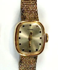 VINTAGE TIMEX WOMENS DRESS WIND-UP WATCH; GOLD W/SILVER FACE; MESH BAND WORKS!