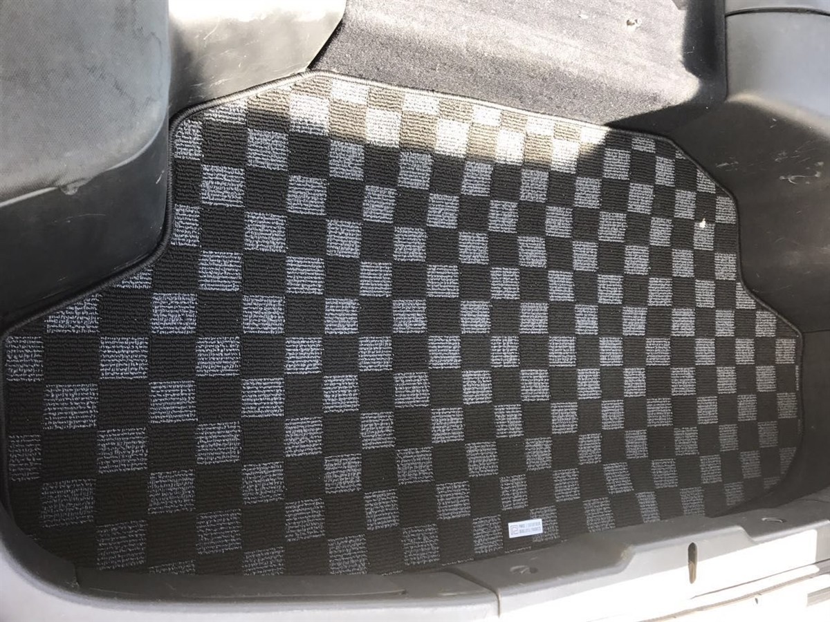 トウリヤ様mat p bkm P2M Checkered Flag Race Carpet Floor Mats & Trunk Mat Set
