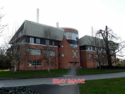PHOTO  READING UNIV RUSSELL BUILDING