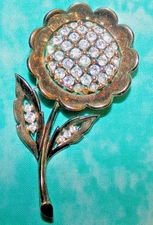 Amazing 3 inch rhinestone flower shaped pin signed CROWN TRIFARI PAT PEND-OMG!