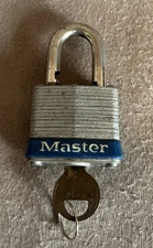Vintage Master Lock Co. Padlock No.2 with a Key Milwaukee Wis. USA WORKING