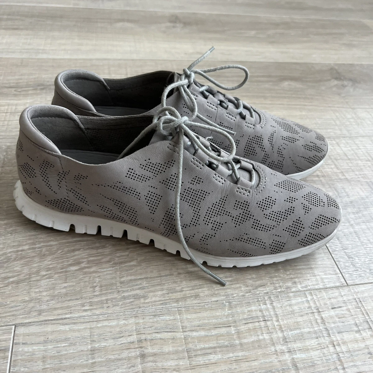 Zer酶grand perforated hotsell trainer