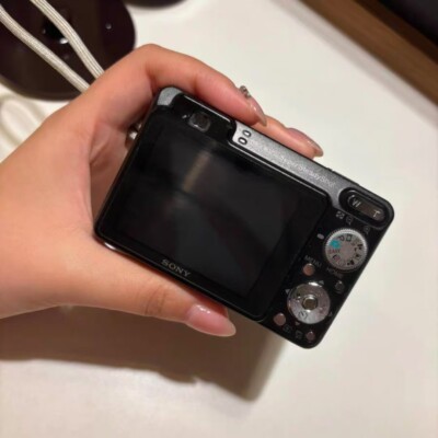 Sony Cybershot DSC-W120 7.2MP CCD Vintage Digital Camera - 100