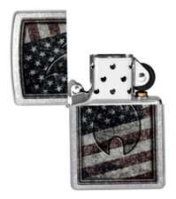 USA FLAG & FLAME DESIGN / ZIPPO LIGHTER STREET CHROME / MADE IN USA & NEW IN BOX