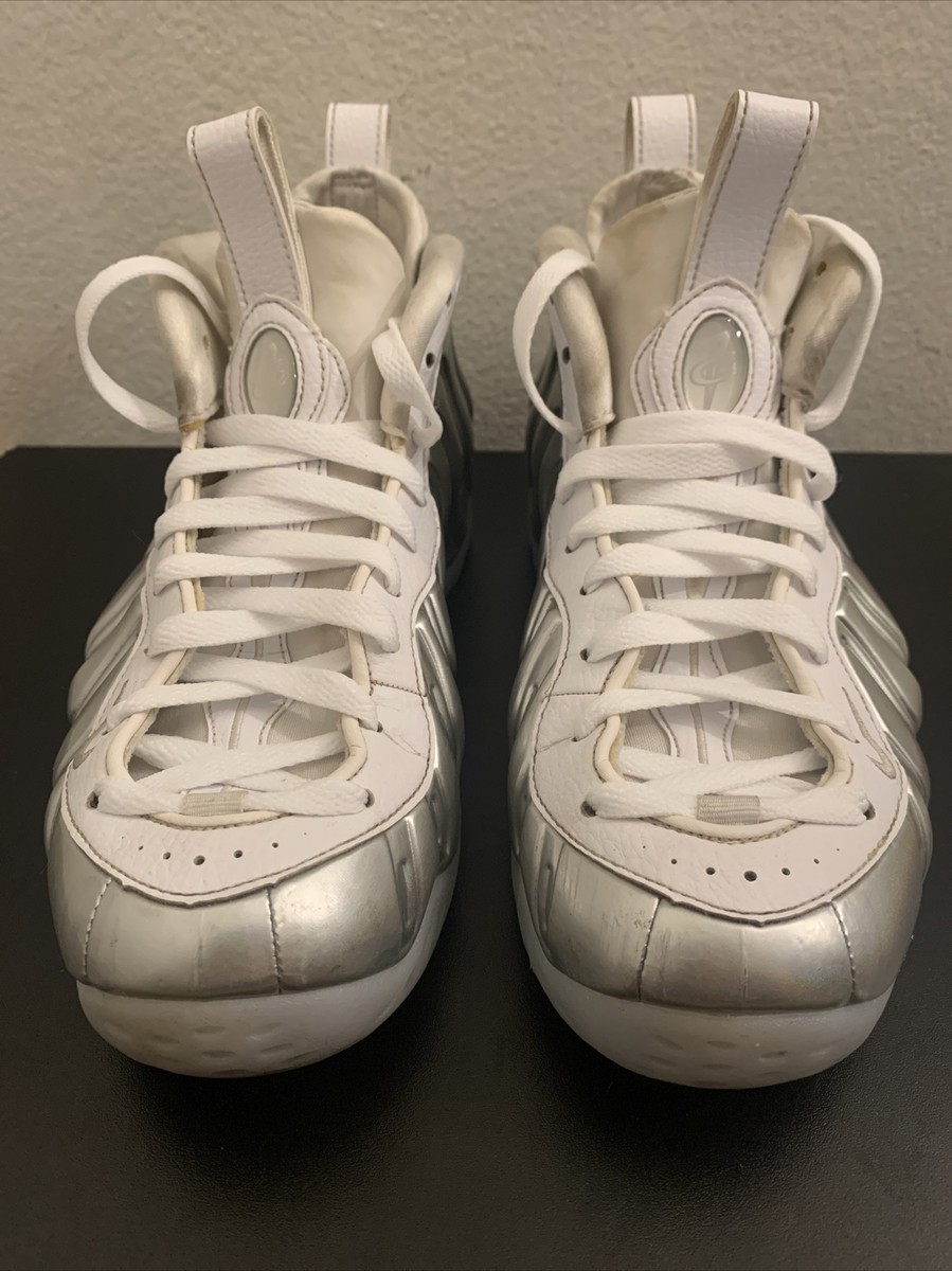スニーカー NIKE Air Foamposite One Chrome White WMNS SS 18 2018 Nike Women's Air Foamposite One 'White & Chrome' Release