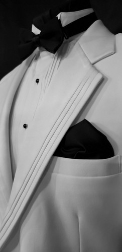 Rare Boys White Dinner Jacket Pleated Notch lapel 2 Button DJ TUXXMAN - Picture 2 of 3