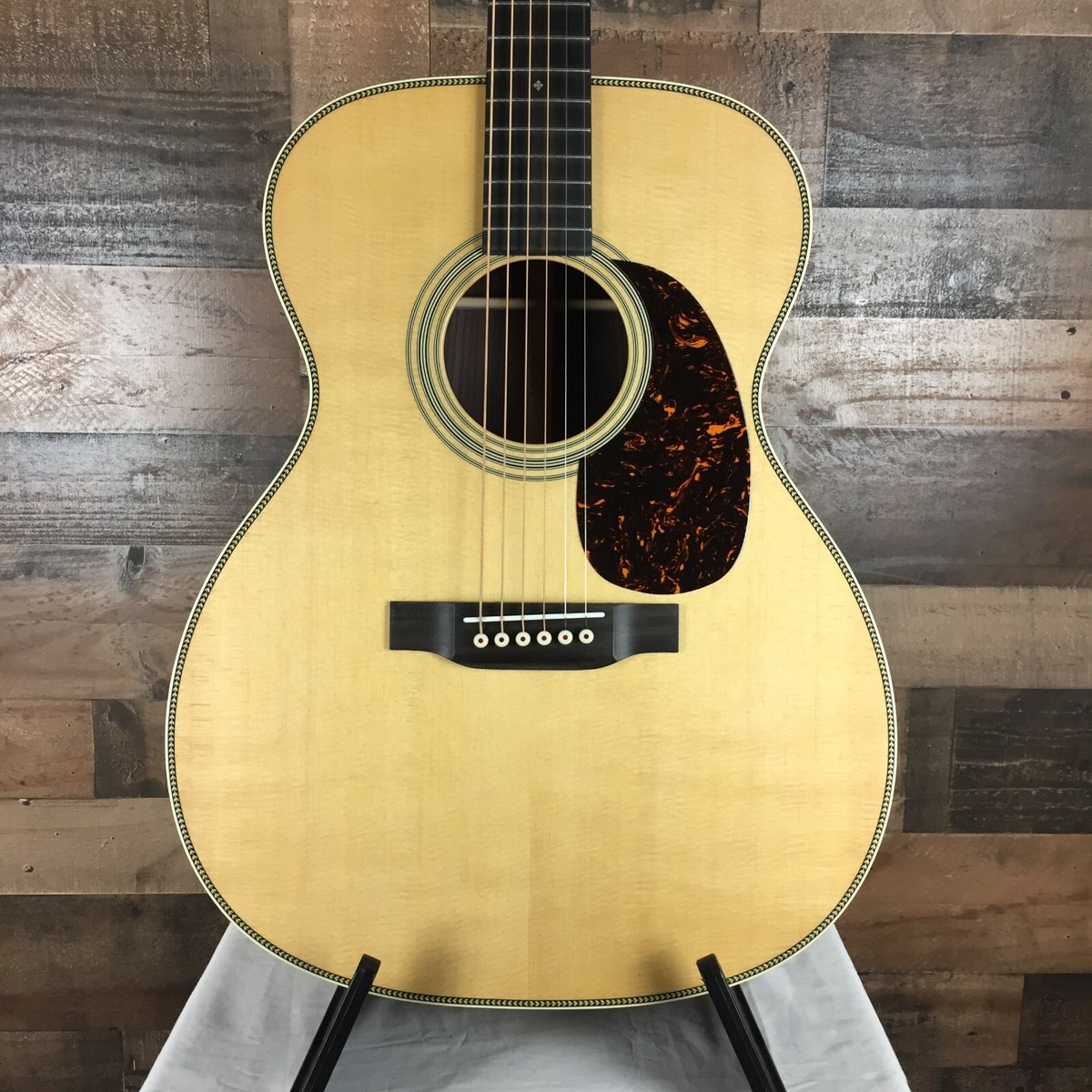 Martin 00028 000-28 Acoustic Guitar with Hard Case, Free Ship, 886  