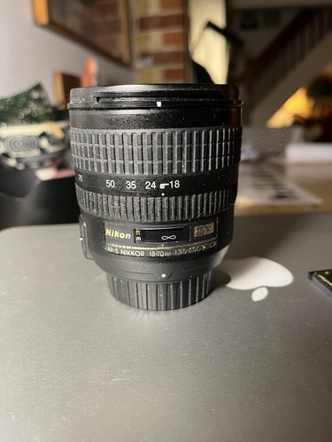 Nikon AF-S DX Nikkor 18-70mm f/3.5-4.5 G ED Lens - Heavily Scratched - Picture 5 of 5