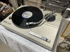 Kenwood KD-550 Turntable w/ Shure M95ED Cartridge & Spare Headshell ARC Base