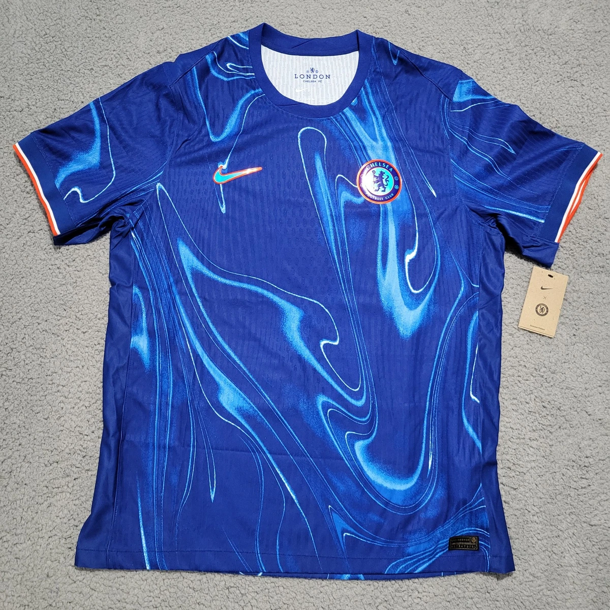 Preços baixos em Chelsea Azul fã de Futebol Clube Internacional