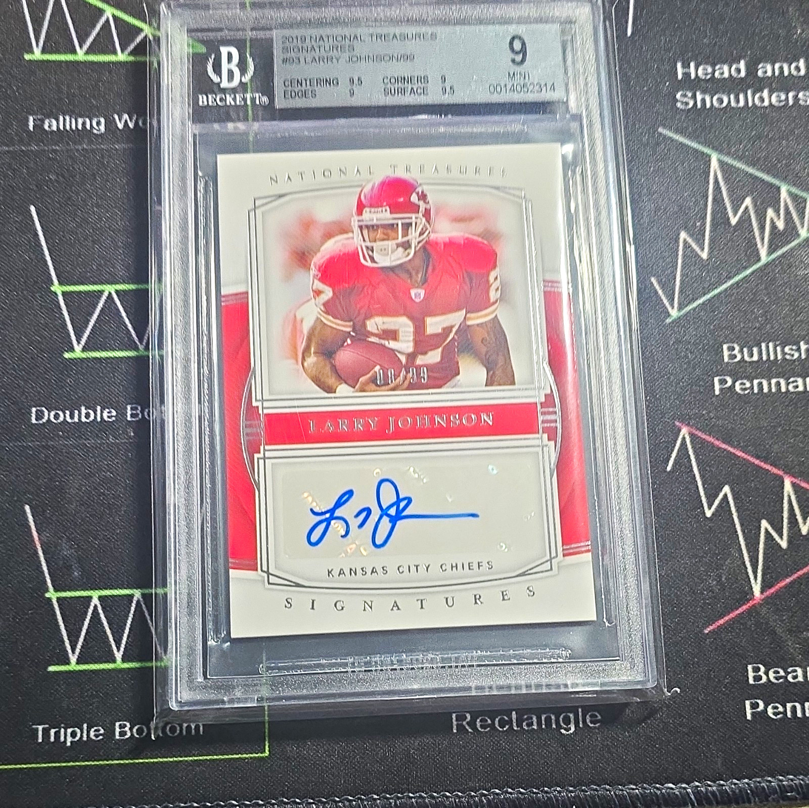 Panini 2020 National Treasures Signatures Larry Johnson S-LJ Auto /99 BGS 9