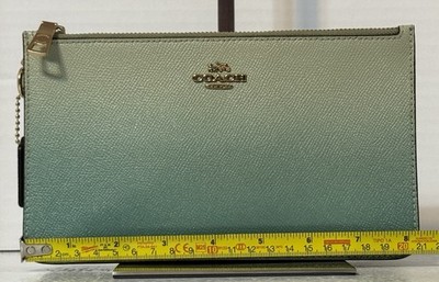 2018 Coach Ombré Crosby Wristlet/Clutch Blues/Seagreen F39961 No Strap