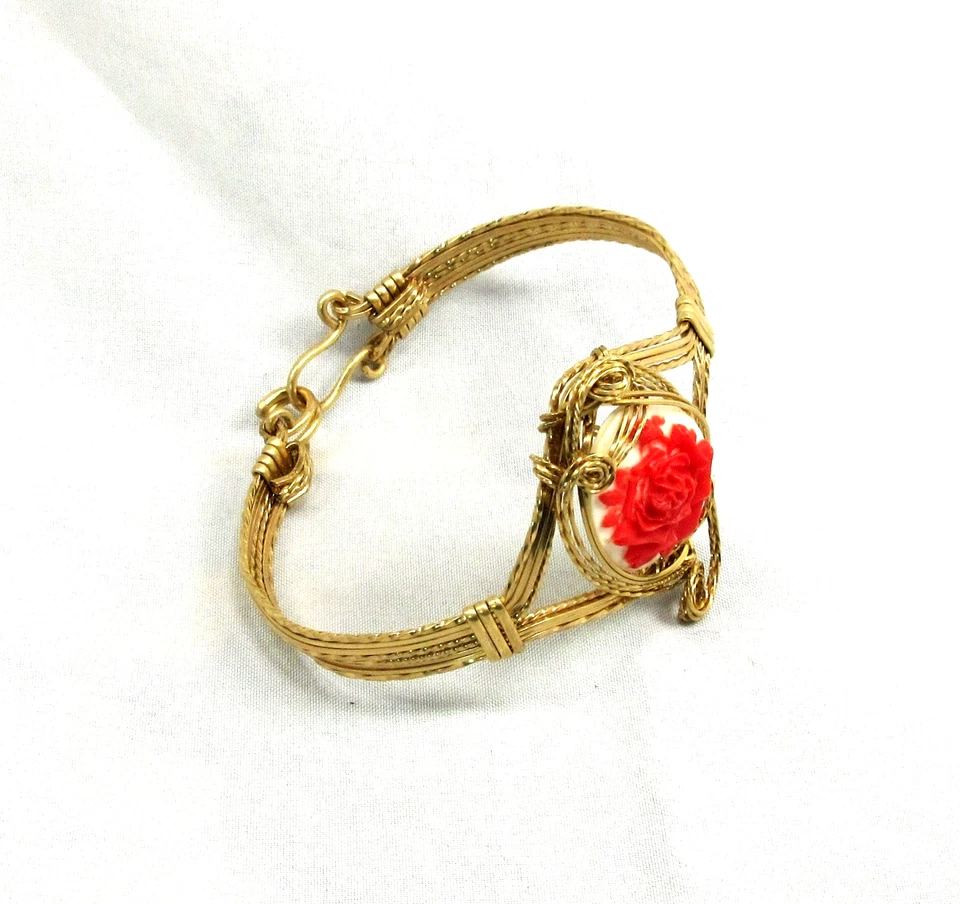 Pulsera camafeo rosa roja, alambre relleno de oro de 14K envuelto, tamaño 7 1/2 #B1 Foto 4 de 4