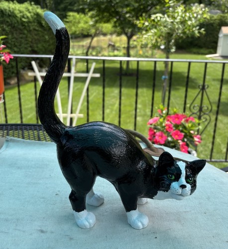 RARE Cute Vtg Hubley Style Tuxedo Arched Back Doorstop Cat 11” High. 8 Ibs