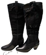 Black Heeled Boot, knee high boots Sz 7