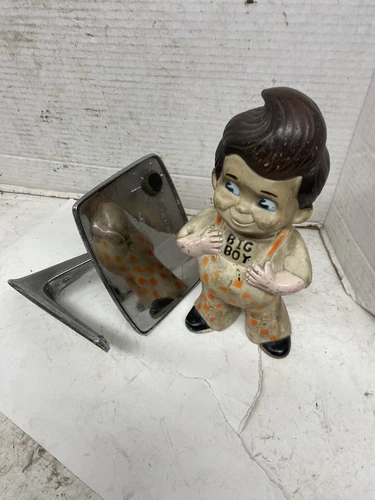 1968-1977 EARLY FORD BRONCO DOOR MIRROR  GLASS IS BROKEN  D3TB-17743-DA