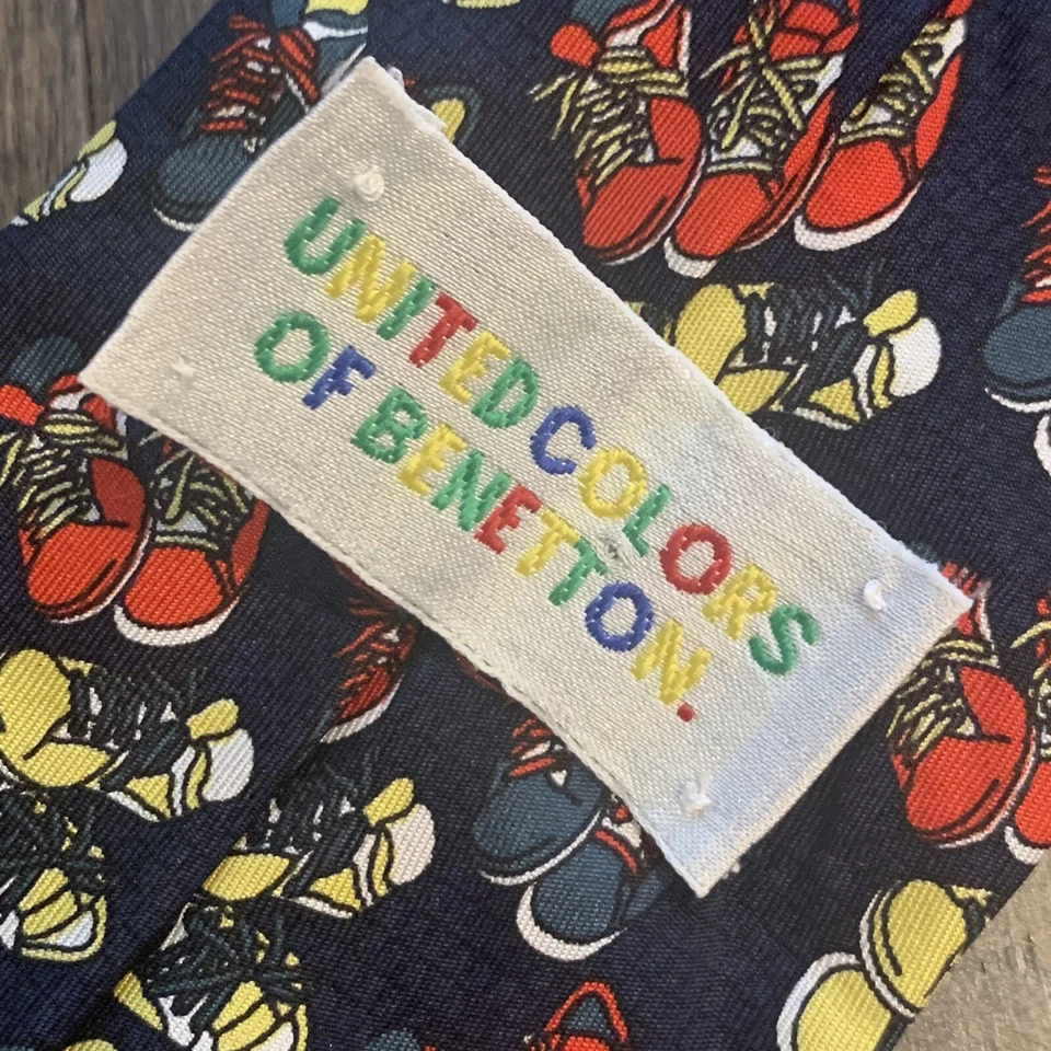 De Colección United Colors Of Benetton Coloridas Retro Tenis Estampado Corbata Cuello Años 80 90 Foto 4 de 4