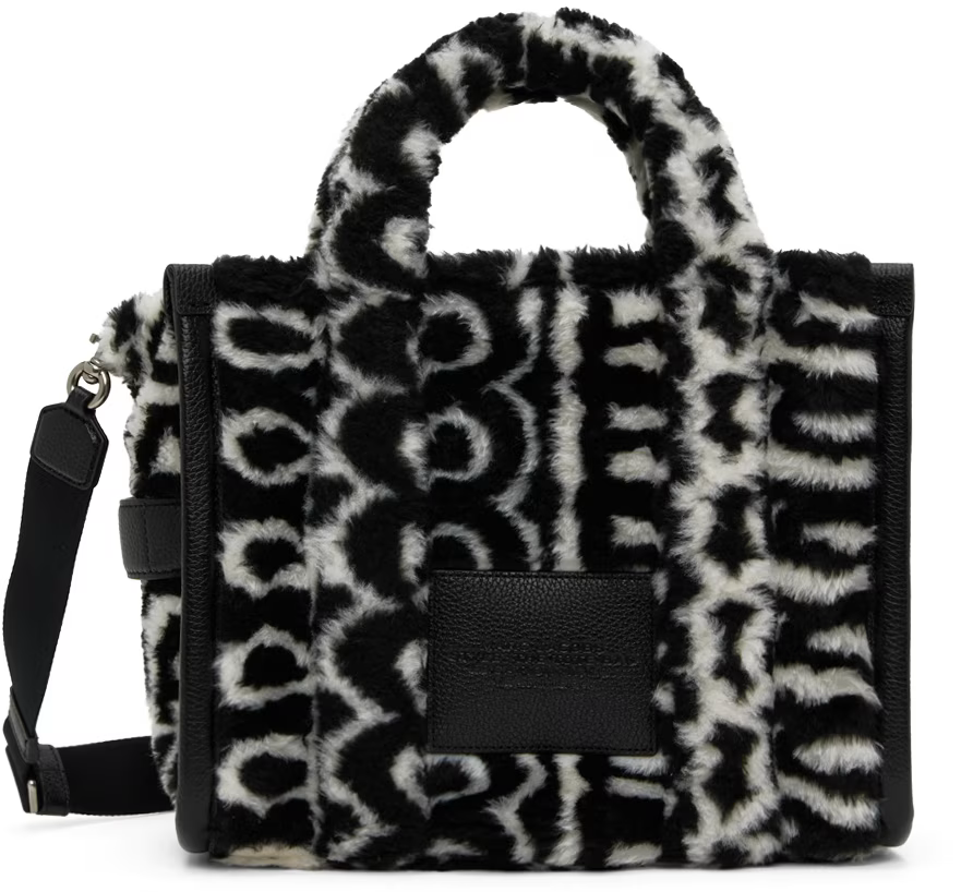 MARC JACOBSマークジェイコブスThe Monogram Teddyトートバッグ Marc Jacobs The Tote Bag Monogram Teddy Black & White Size