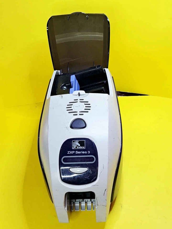 🔥DEFECTIVE BUT POWERS ON🔥ZEBRA ZXP SERIES 3 ID CARD PRINTER USB THERMAL PRINT - Image 4 of 4