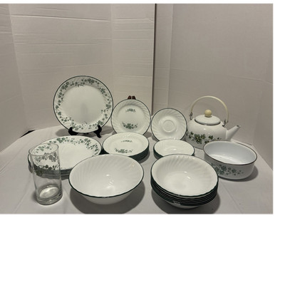 30PC EXCELLENT CONDITION Corelle Callaway Ivy Dinnerware. Plates bowls tea pot