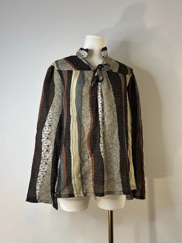 Top de mujer Cottagecore Fairy Grunge estampado de edredón transparente busto grande 44 pulgadas años 90 Foto 2 de 4