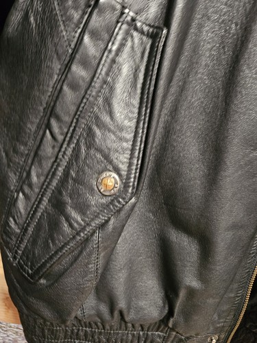 St. Johns Bay Mens Genuine Leather Bomber Jacket Large Black Coat - Picture 6 of 16