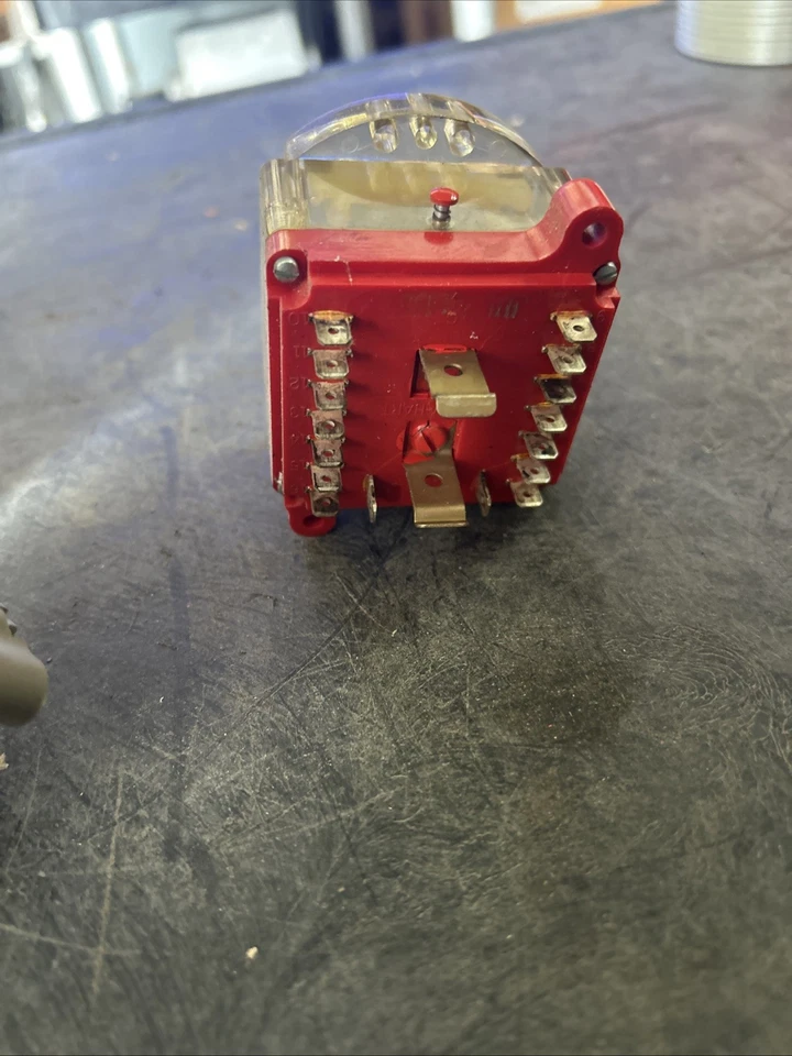 Лот из 3 ARROW HART MTU-402 48-50V NSMP ЗОЛОТОЙ СКЛЕЕННЫЙ РЕЛЕ - Изображение 2 из 4