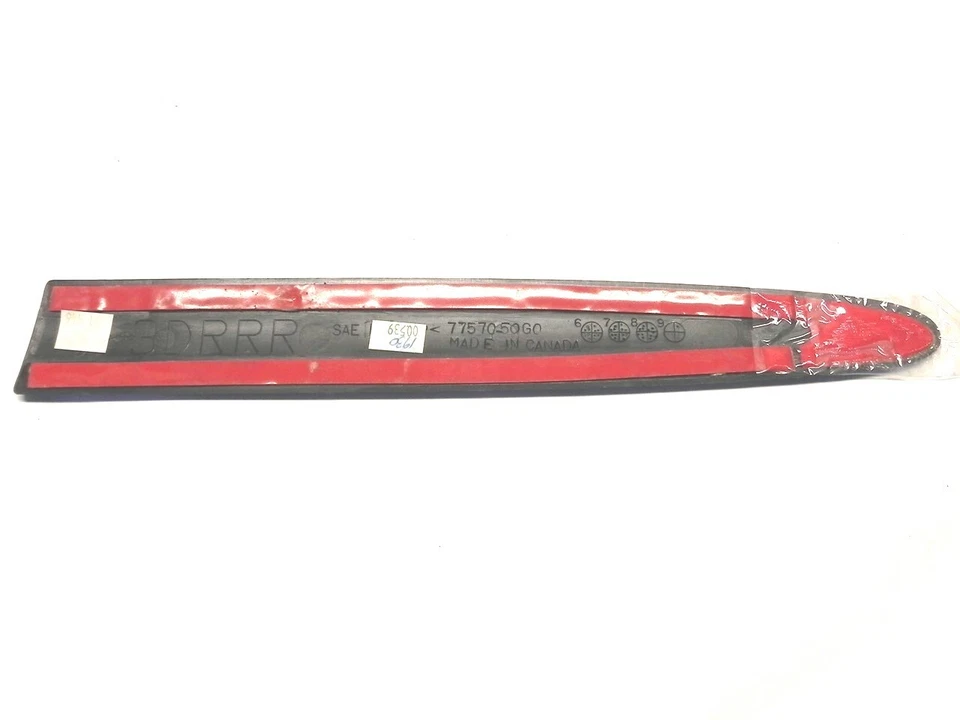 1995-1997 CHEVY CHEVROLET METRO REAR QUARTER PANEL MOLDING GM # 30015206 NOS — 第 2/3 张图片