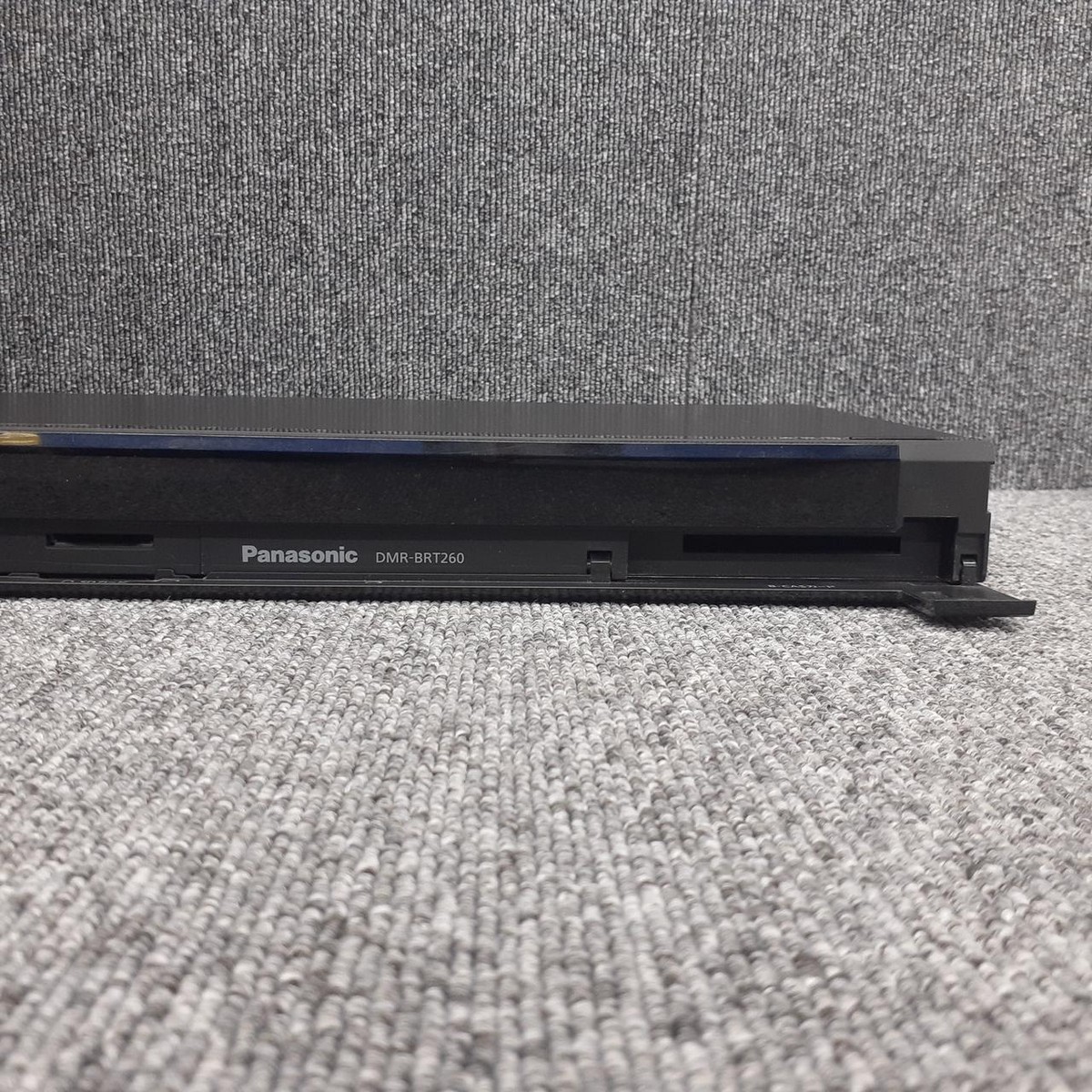 Panasonic DMR-BRT260 Blu-ray Recorder 500GB Good Condition Panasonic DMR-BRT260 Blu-ray Recorder 500GB Good Condition